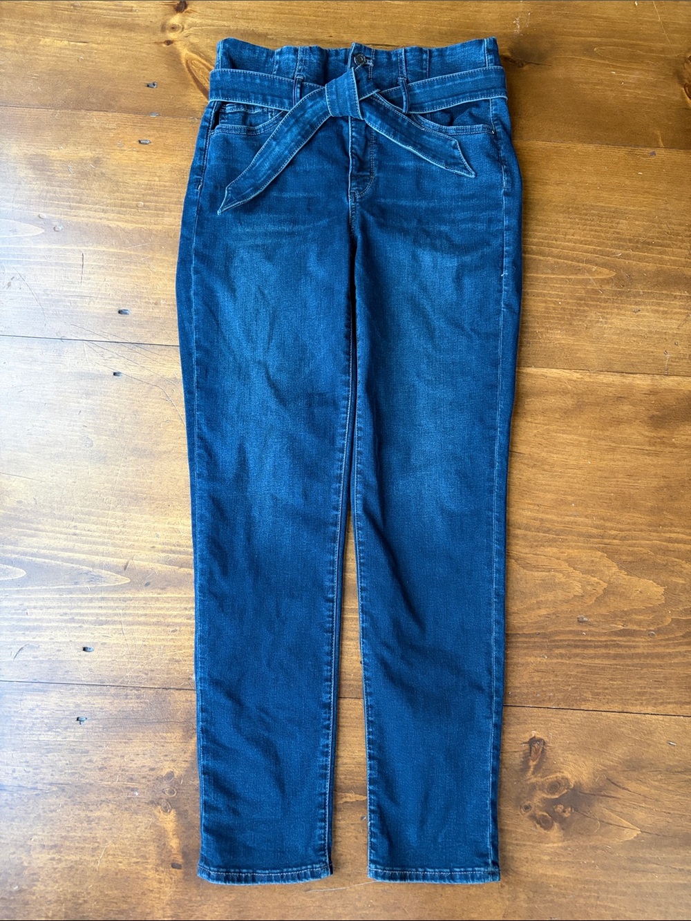 White House Black Market The Slim Ankle High Rise Jeans Sz 6